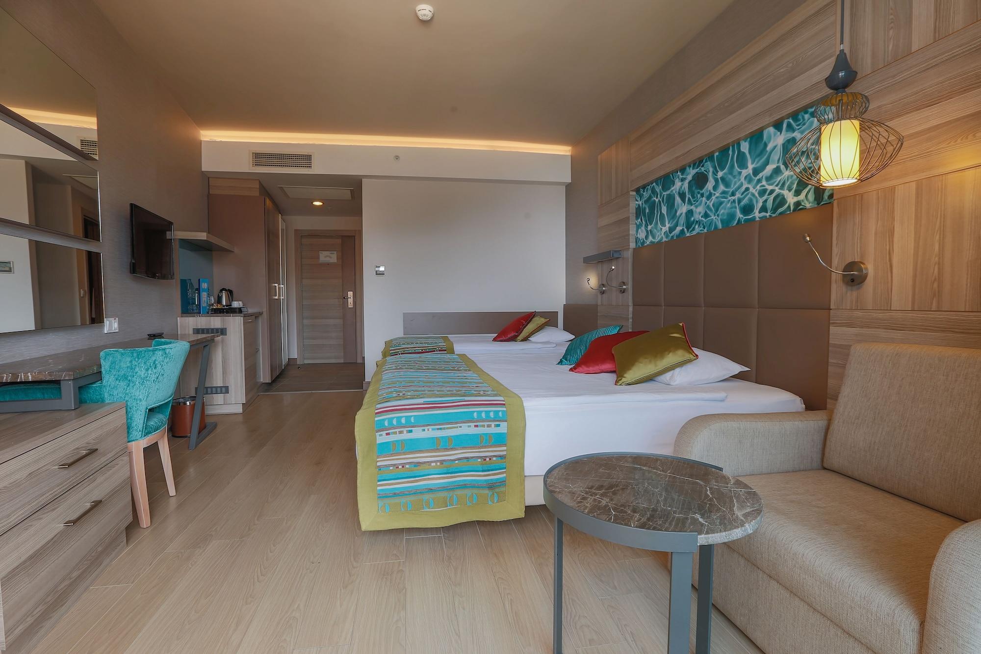 Long Beach Harmony Hotel Тюрклер Экстерьер фото